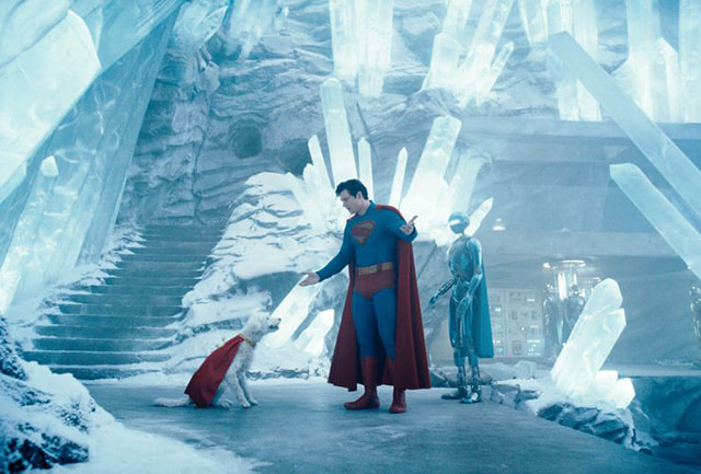 Superman having a stern talk to Krypto  