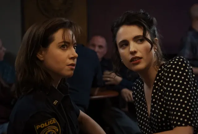 Aubrey Plaza and Margaret Qualley in Honey Don't!